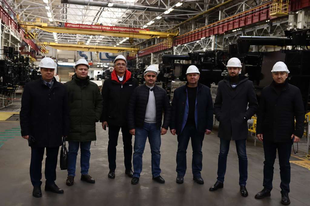 Делегация «Агроконсалтинг» посетила промышленную площадку Ростсельмаш Делегация «Агроконсалтинг» посетила промышленную площадку Ростсельмаш