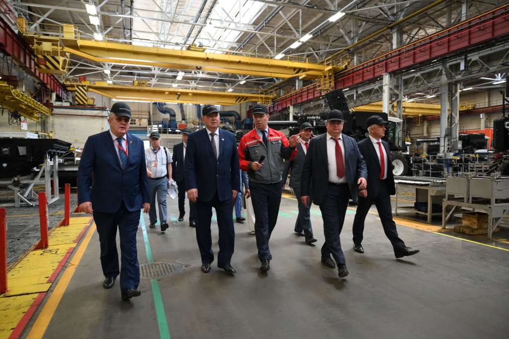 9 июня Ростсельмаш посетила группа депутатов Государственной Думы Российской Федерации